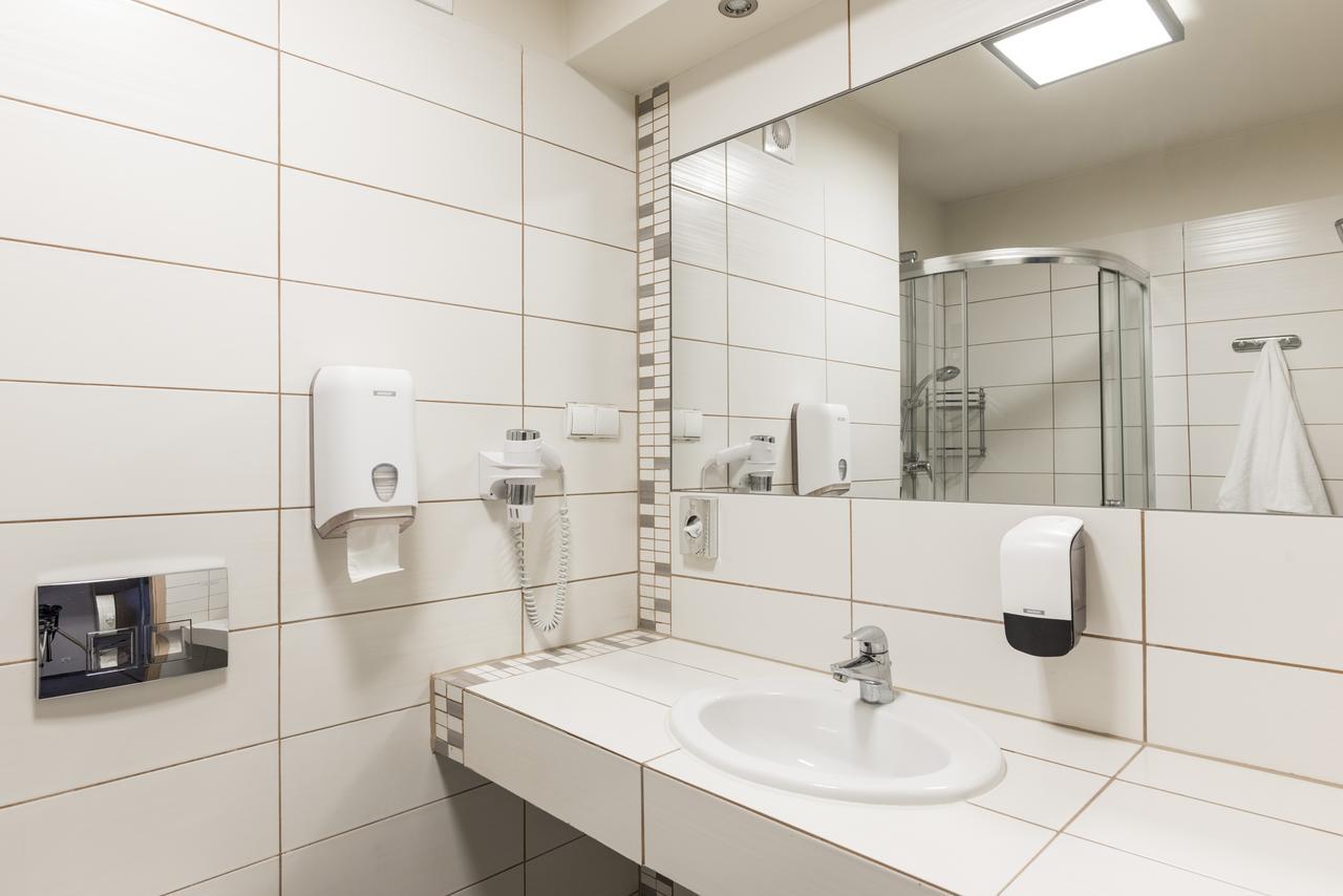 Willa Wiosenna Hotel Ожарув Мазовецки Екстериор снимка