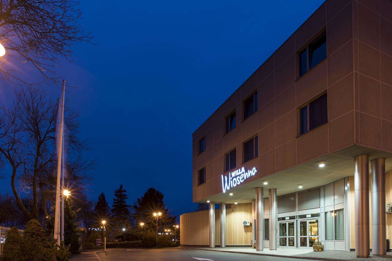 Willa Wiosenna Hotel Ожарув Мазовецки Екстериор снимка