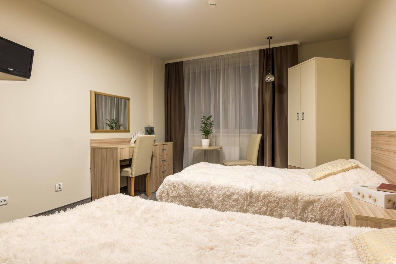 Willa Wiosenna Hotel Ожарув Мазовецки Екстериор снимка