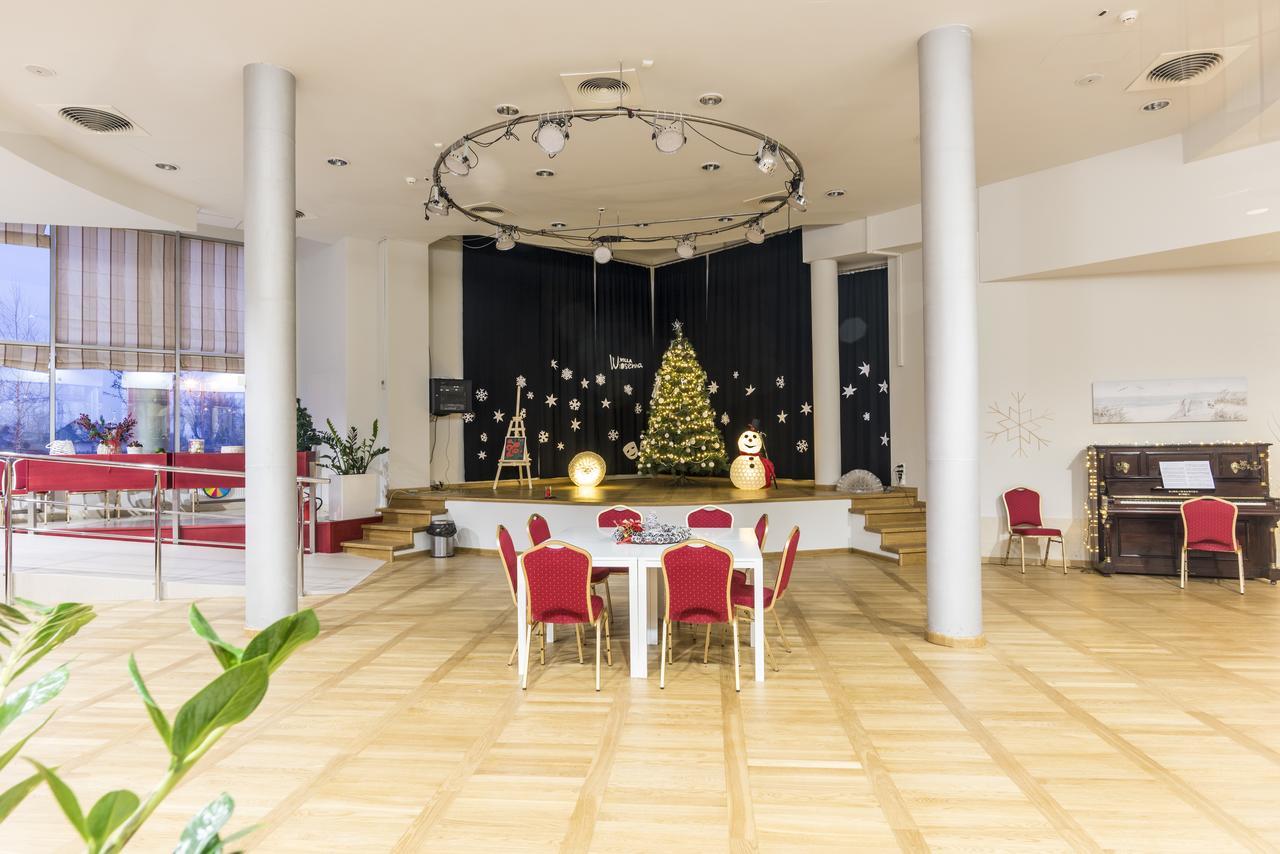 Willa Wiosenna Hotel Ожарув Мазовецки Екстериор снимка